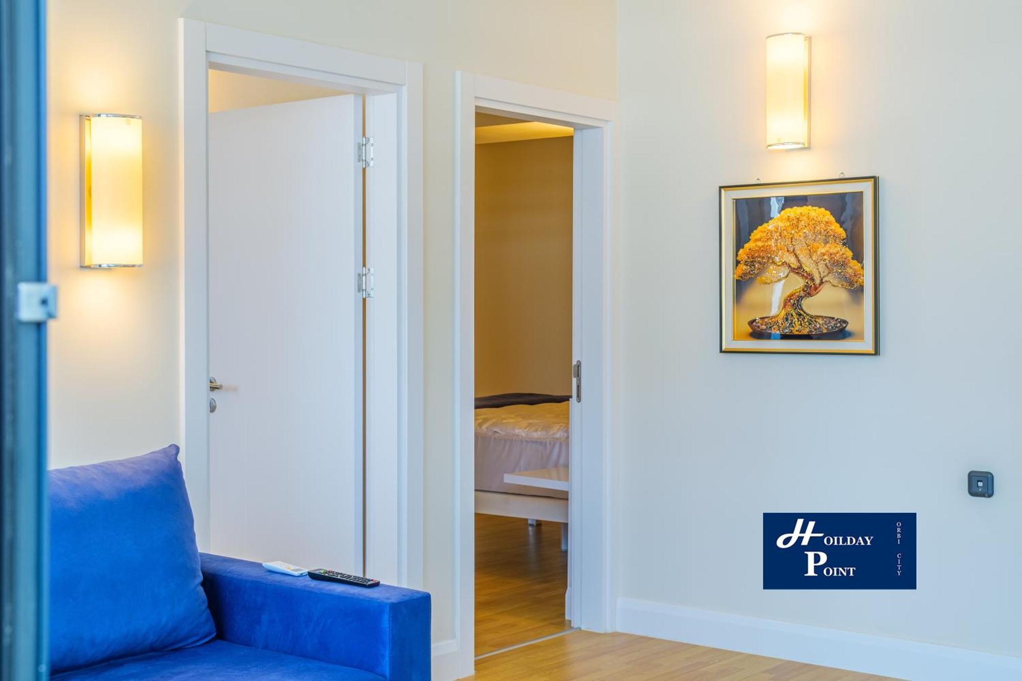 Holiday Point Orbi City Батуми Екстериор снимка