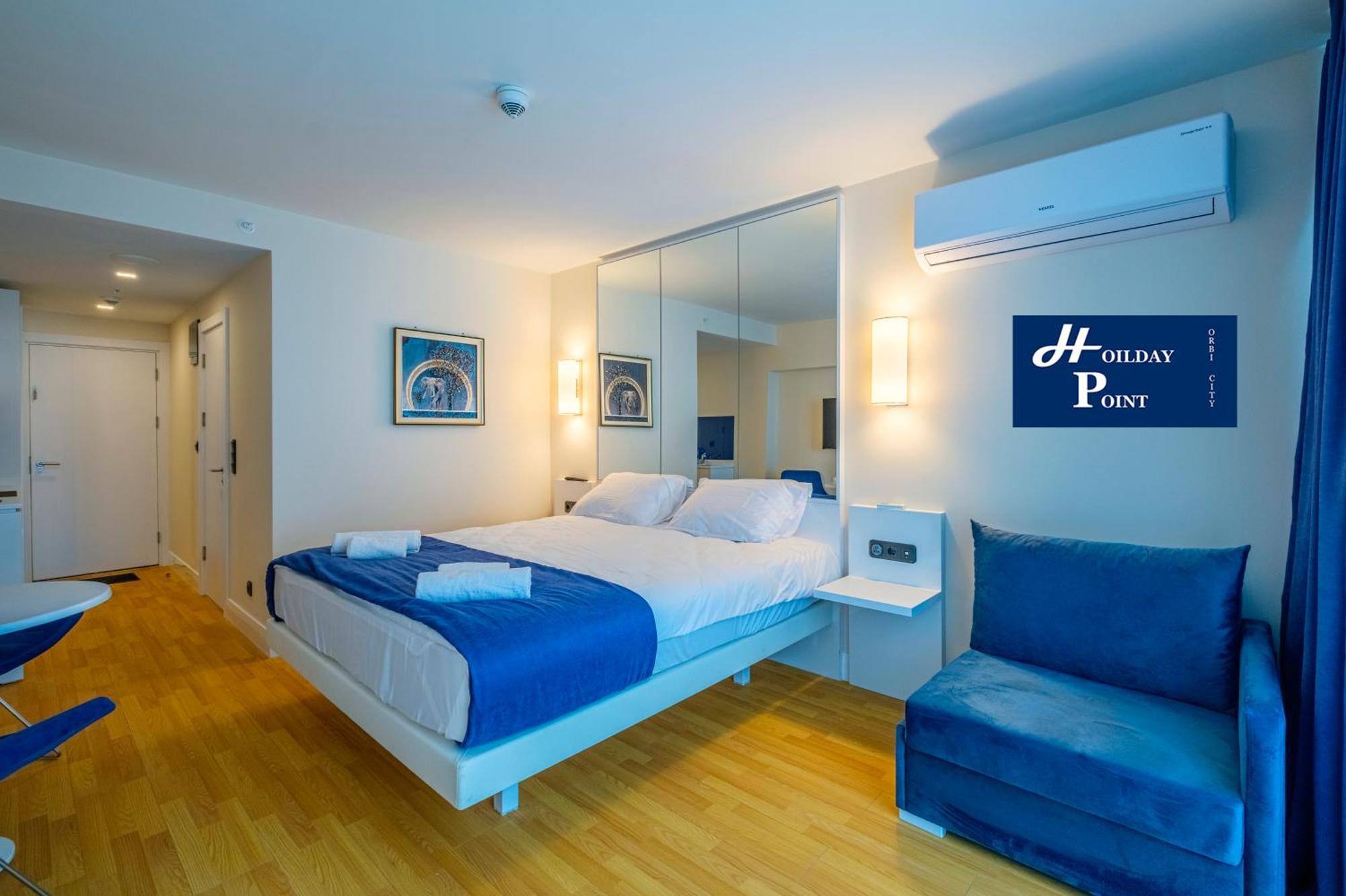 Holiday Point Orbi City Батуми Екстериор снимка