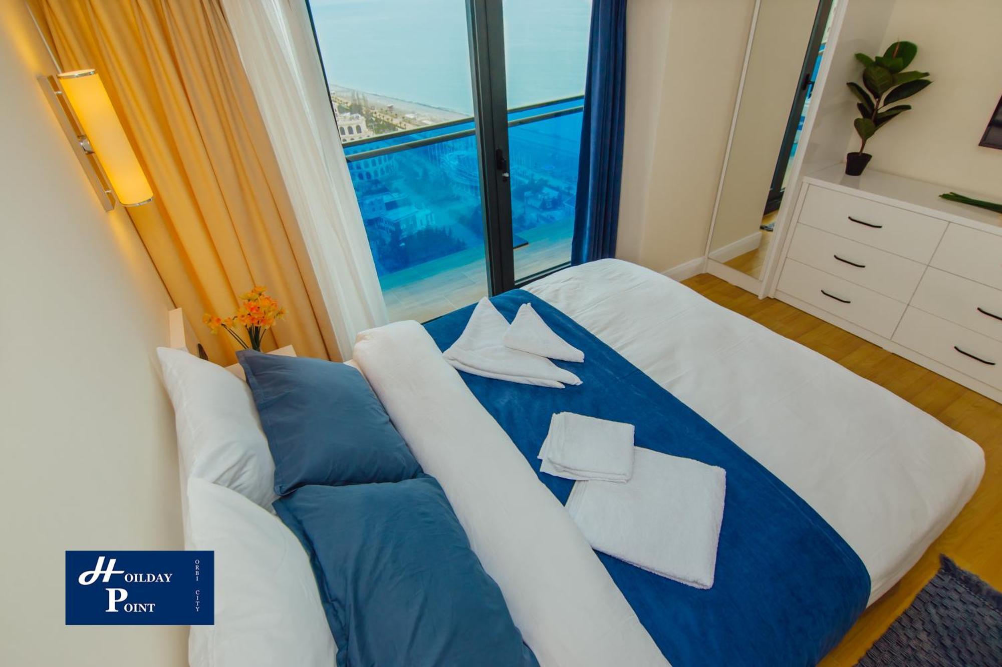 Holiday Point Orbi City Батуми Екстериор снимка