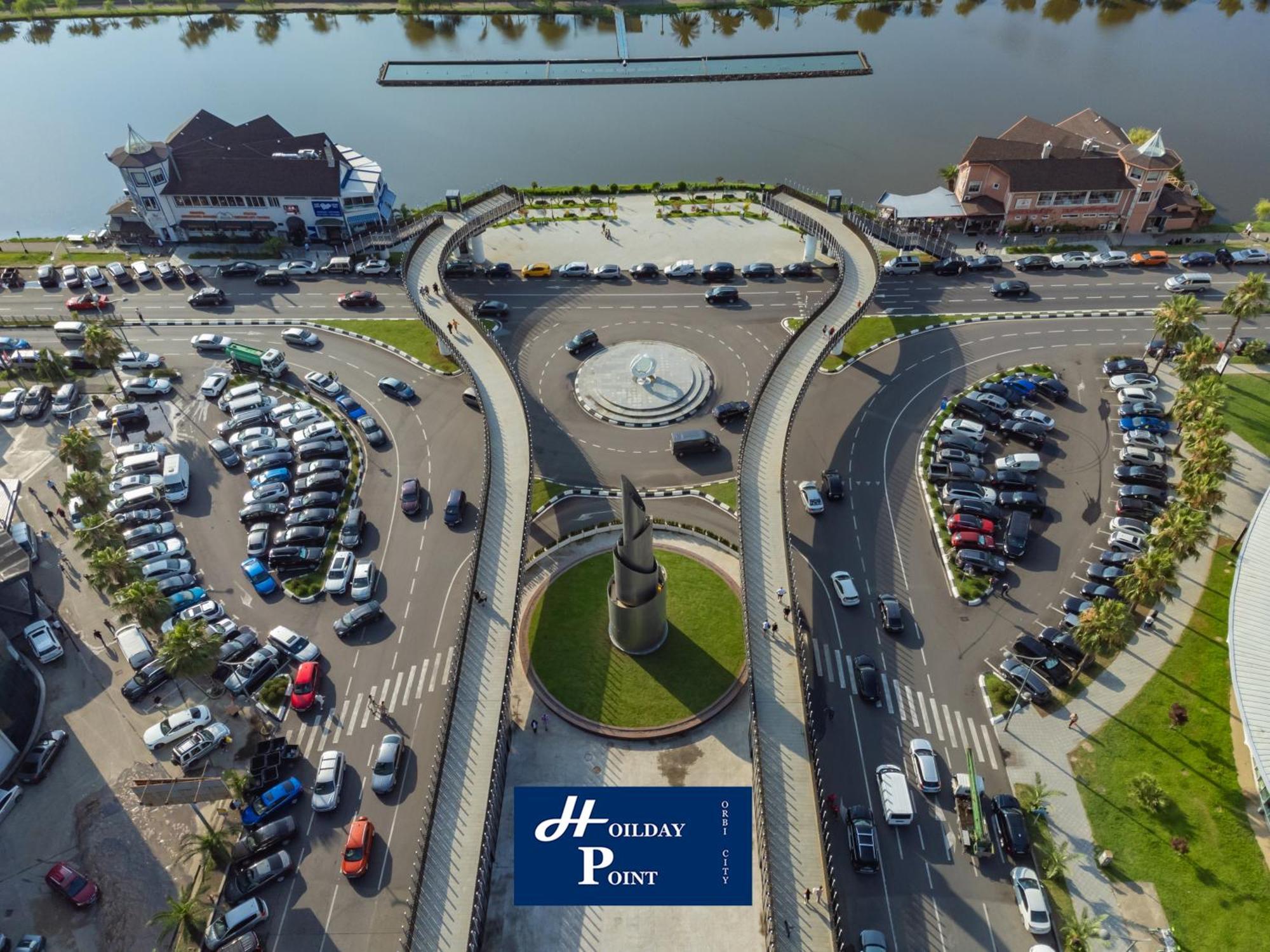 Holiday Point Orbi City Батуми Екстериор снимка